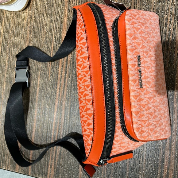 Michael Kors Cooper Men Small Ombré MK Logo Sling Pack Utility Belt Bag red clay - Picture 3 of 7